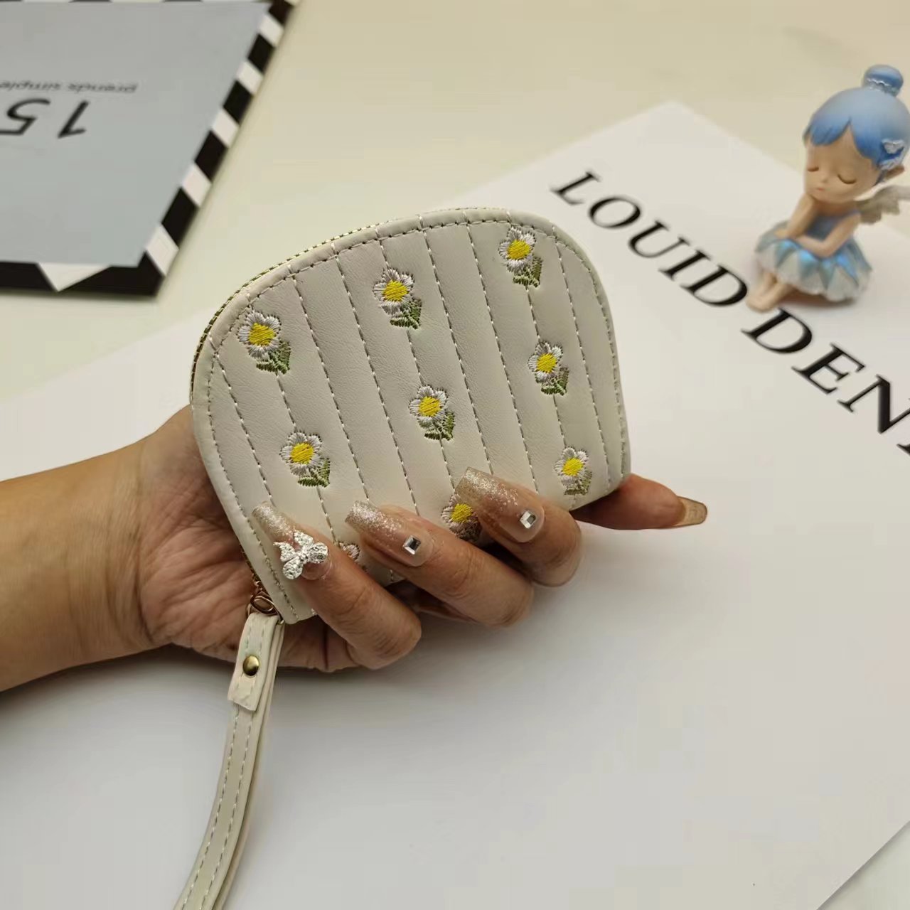 Wallets for Women, Leather Floral RFID Blocking Small Bifold Wallet - Image 6