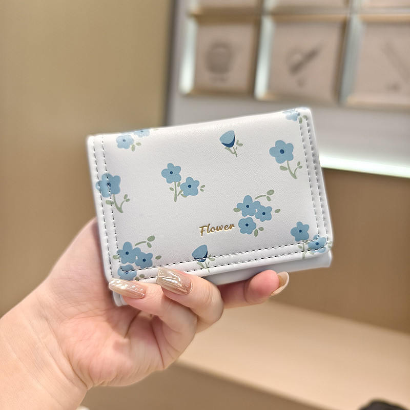 Women Floral Print Wallet | PU Leather Ladies Purse | Compact Trifold Wallet with Card Slots & Cash Compartment - Image 3